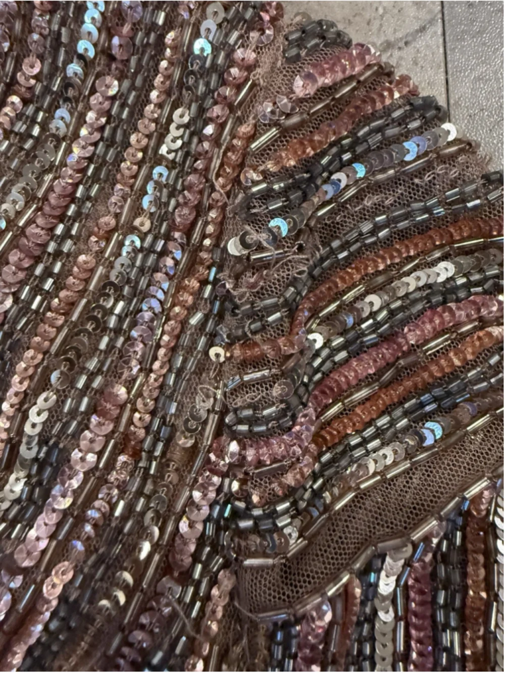 Aidan Mattox Rose Short Sleeve Glitzy Beaded V-Neck Shift Cocktail Dress 12